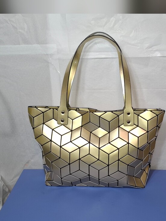 Emilio Pepe Handbags - Emilio Pepe Italy 3D Geometric Tote Bag- EUC